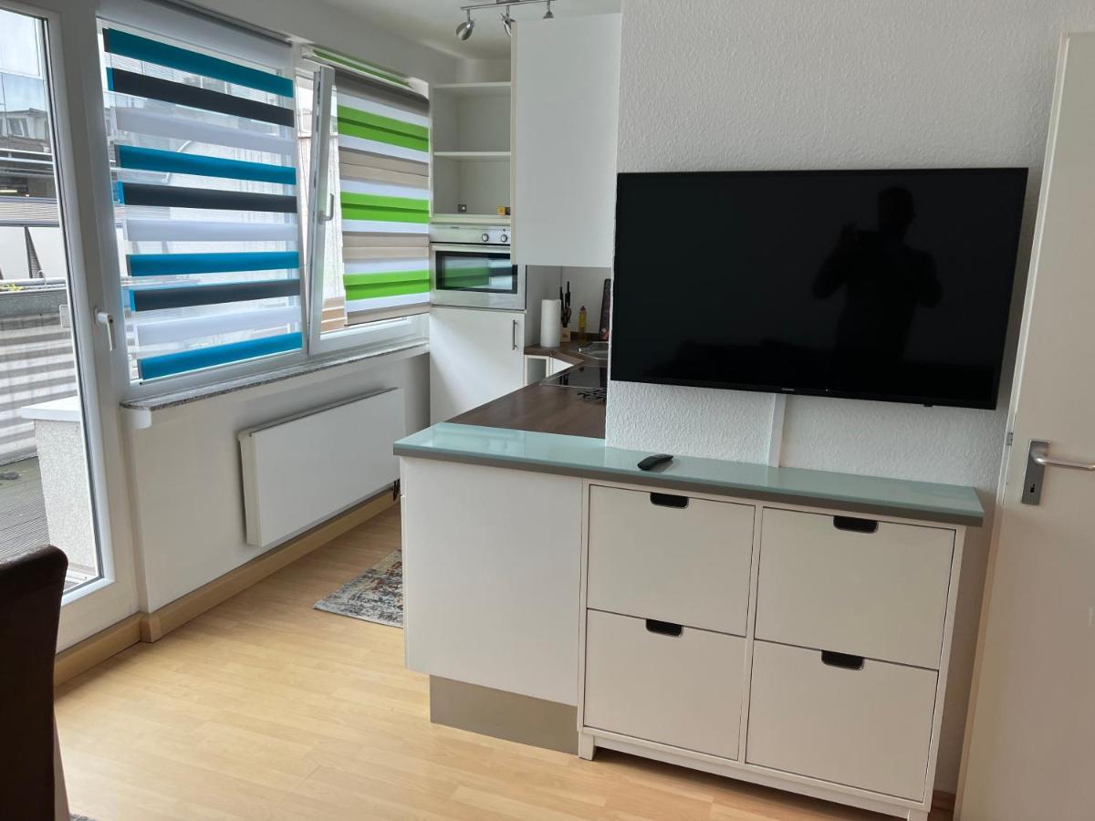 Deluxe In Hearth Of Downtown Apartment *